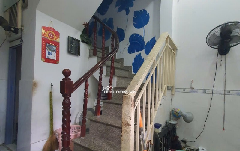 Nhà CMT8, Gần Ngã Tư Bảy Hiền Tân Bình, 35m2, 3Tầng Kiên cố, Sổ Nở Hậu Tài Lộc. Chỉ 4.7Tỷ.